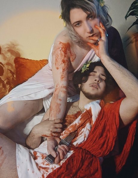 Drippingsaint photo 28