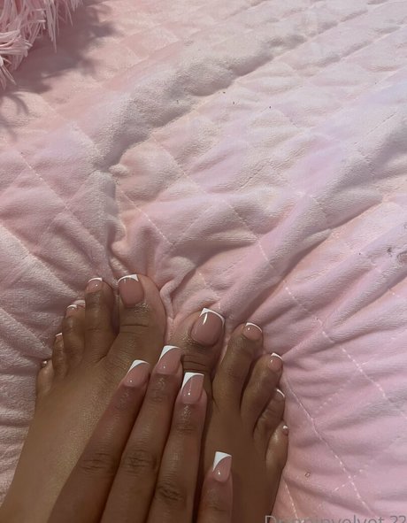 Drippinvelvet photo 2