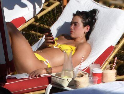 Dua Lipa photo 4
