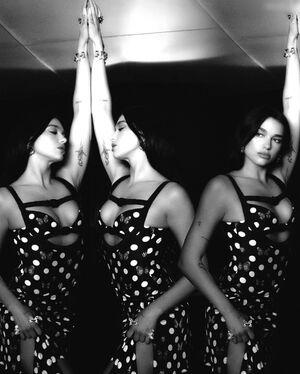 Dua Lipa photo 39