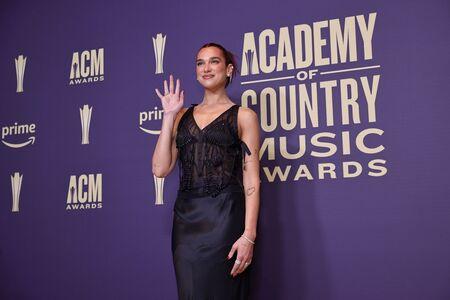 Dua Lipa photo 56