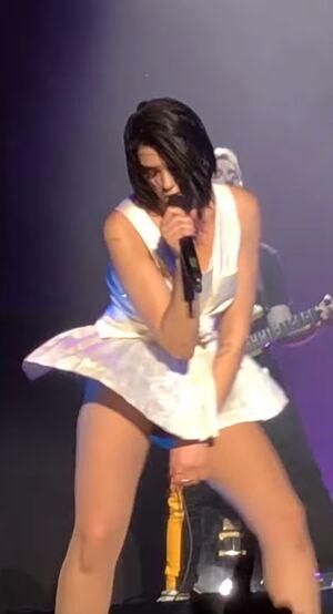 Dua Lipa photo 320