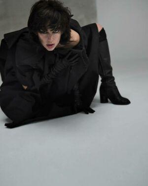 Dua Lipa photo 380