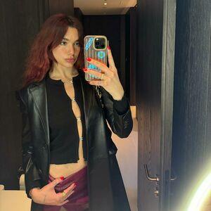 Dua Lipa photo 650