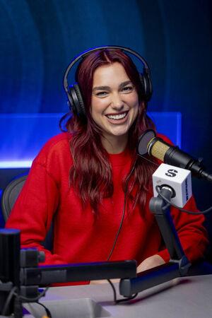 Dua Lipa photo 1058