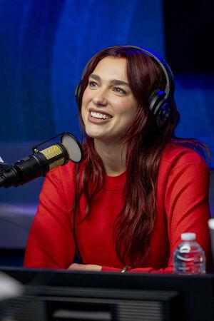 Dua Lipa photo 1060