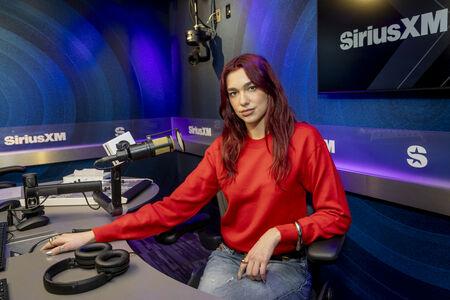 Dua Lipa photo 1061