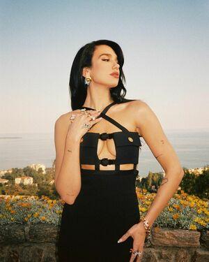 Dua Lipa photo 1689