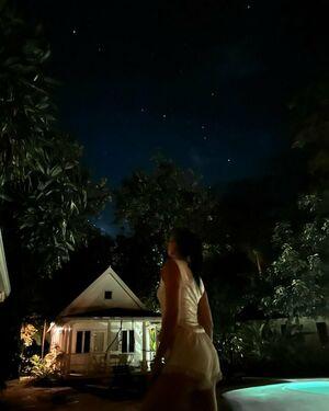 Dua Lipa photo 1808