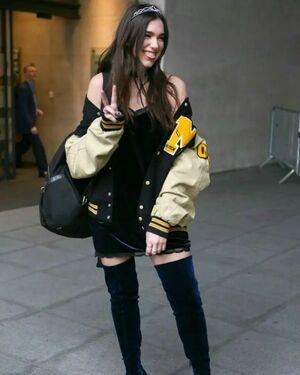 Dua Lipa photo 1850