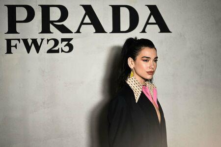 Dua Lipa photo 1911