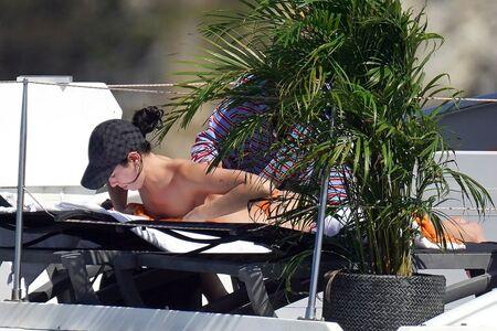 Dua Lipa photo 2061