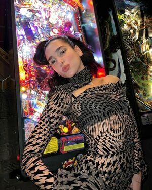 Dua Lipa photo 2124
