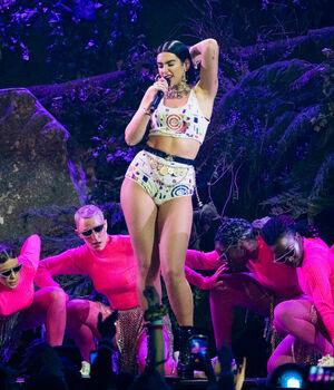 Dua Lipa photo 2350