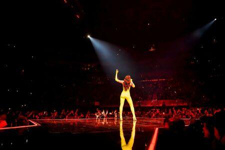 Dua Lipa photo 2435