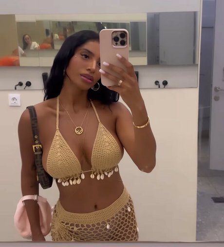 Dubai Escort photo 4