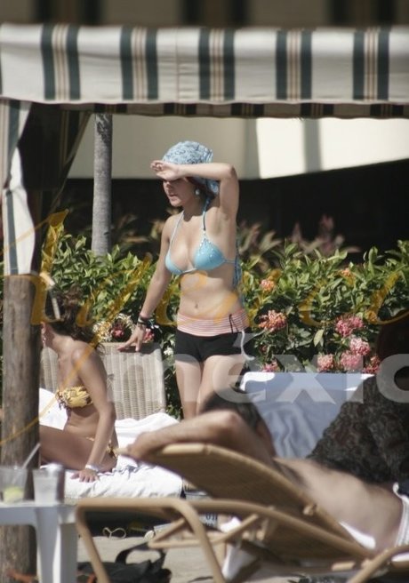 Dulce Maria photo 11