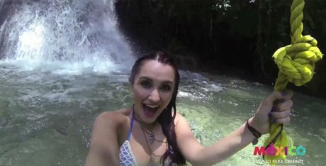 Dulce Maria photo 750