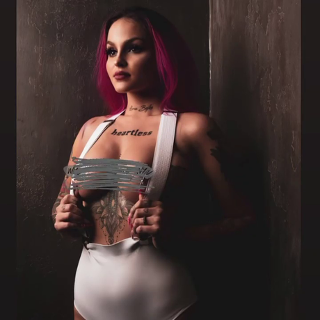 Dzsenifer Vajai photo 32