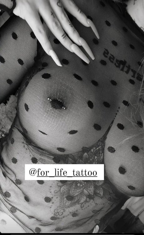 Dzsenifer Vajai photo 40