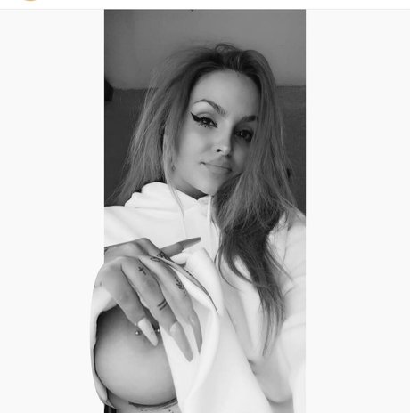 Dzsenifer Vajai photo 48