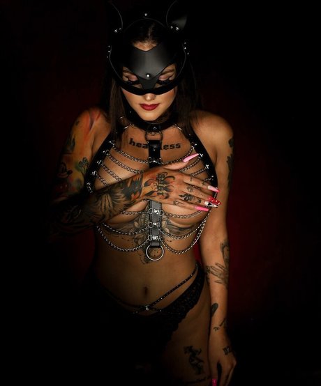 Dzsenifer Vajai photo 54