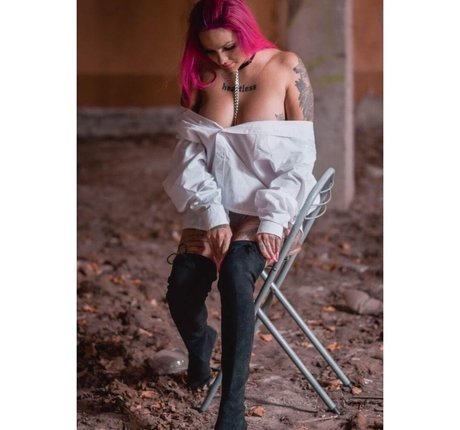 Dzsenifer Vajai photo 55