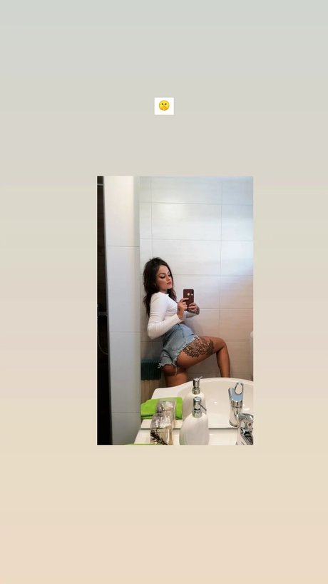 Dzsenifer Vajai photo 63