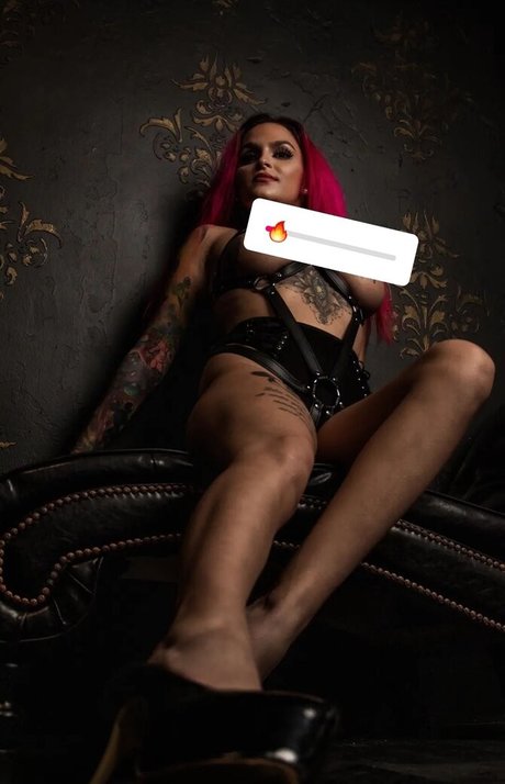 Dzsenifer Vajai photo 72