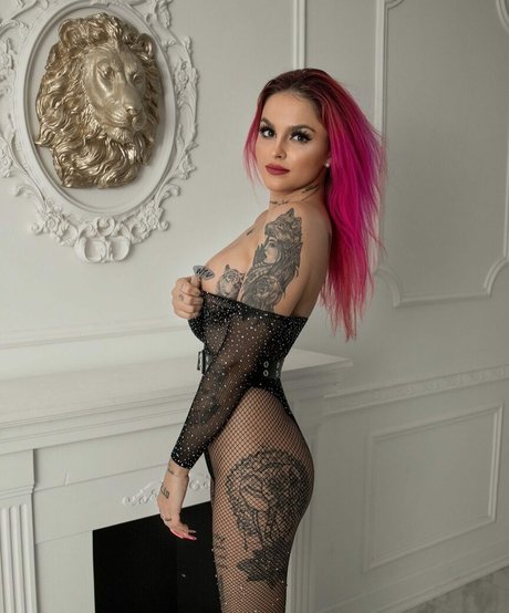 Dzsenifer Vajai photo 88