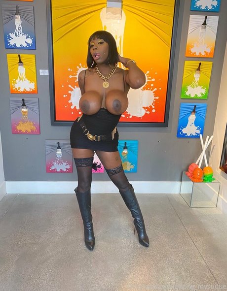 Ebony Mystique photo 19