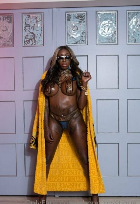 Ebony Mystique photo 56