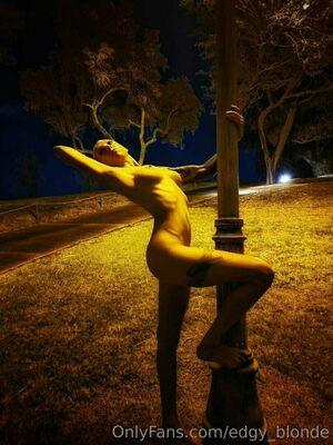 edgy_blonde photo 8