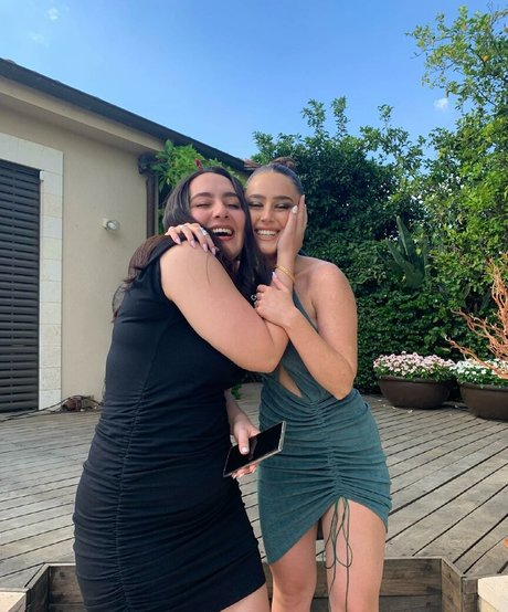 Effy Palarya photo 10