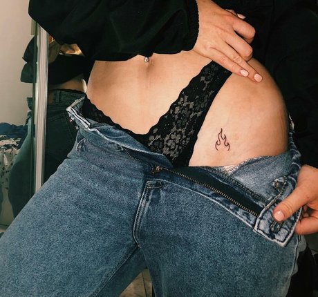 Effy Palarya photo 19