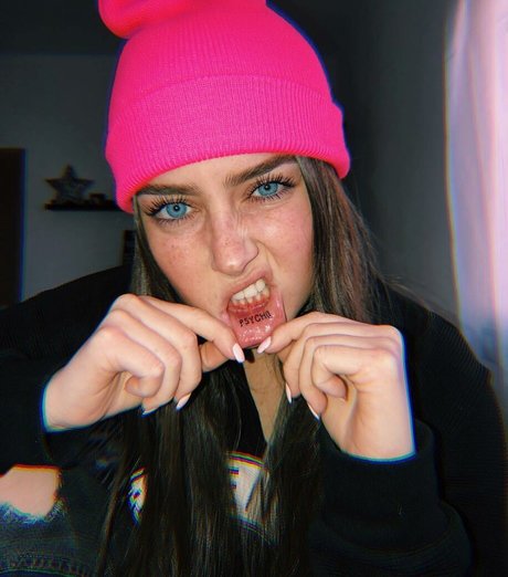 Effy Palarya photo 23