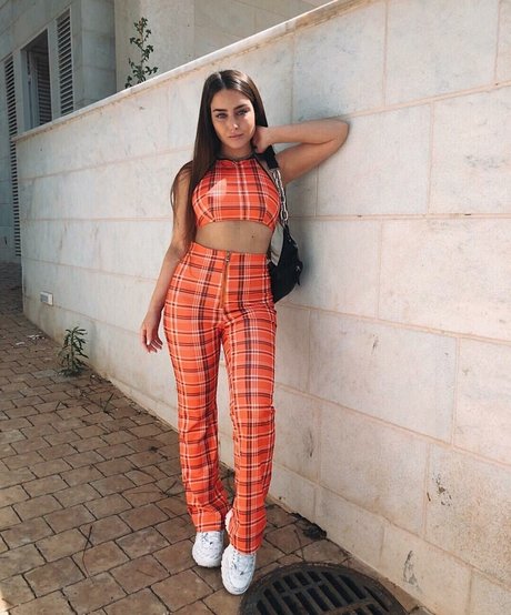 Effy Palarya photo 26