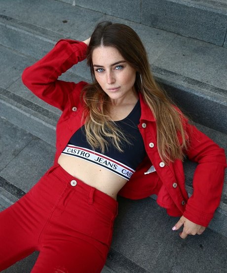 Effy Palarya photo 43