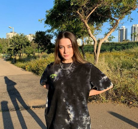 Effy Palarya photo 55