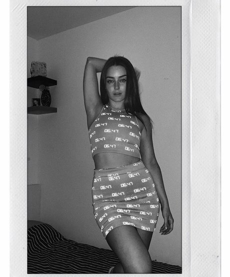 Effy Palarya photo 60