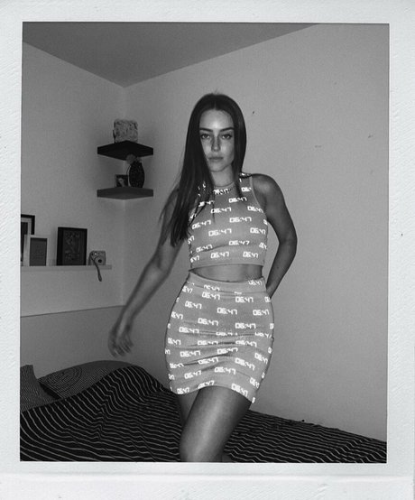 Effy Palarya photo 63