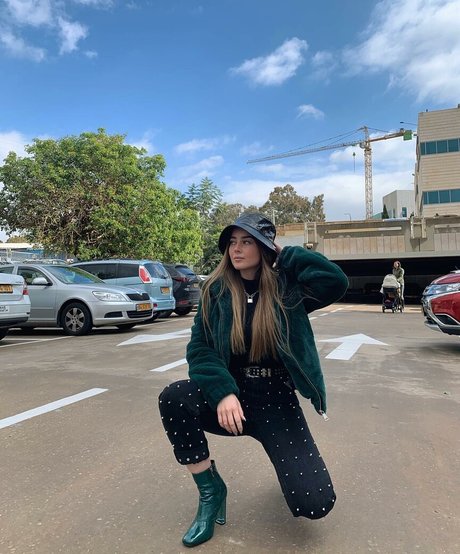 Effy Palarya photo 69