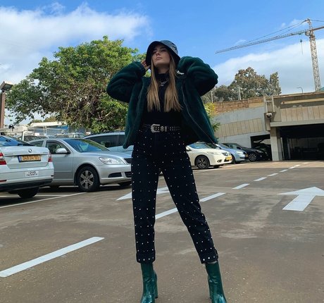 Effy Palarya photo 70