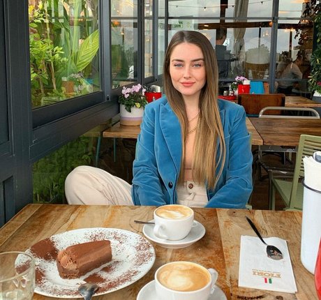 Effy Palarya photo 83