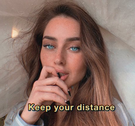 Effy Palarya photo 89