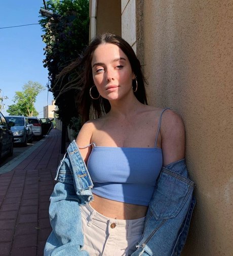 Effy Palarya photo 90