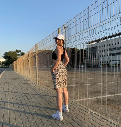 Effy Palarya photo 129