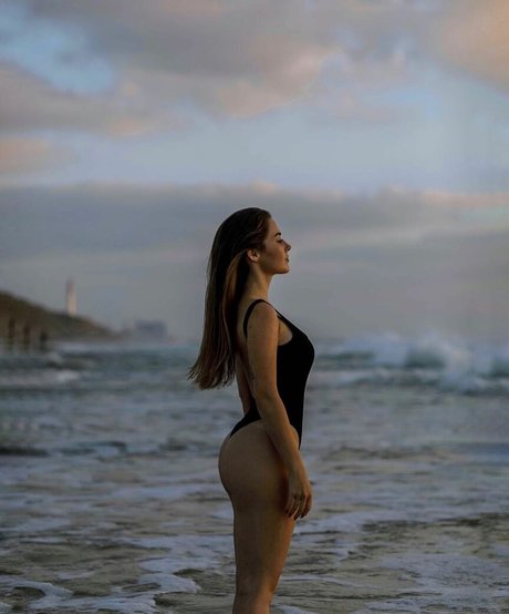 Effy Palarya photo 157