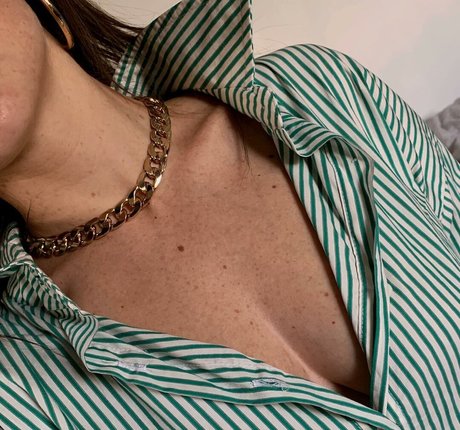 Effy Palarya photo 169