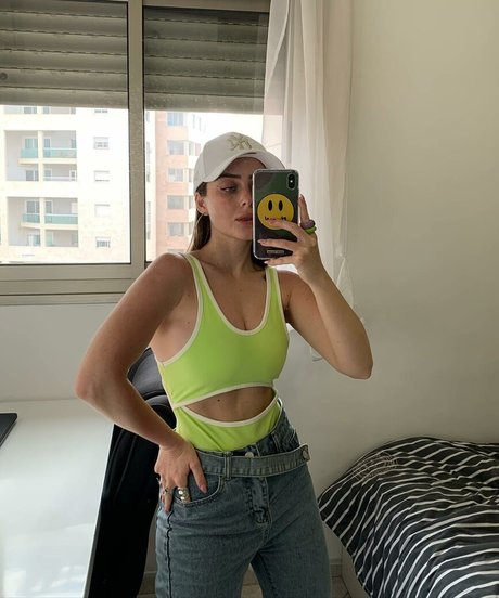 Effy Palarya photo 193